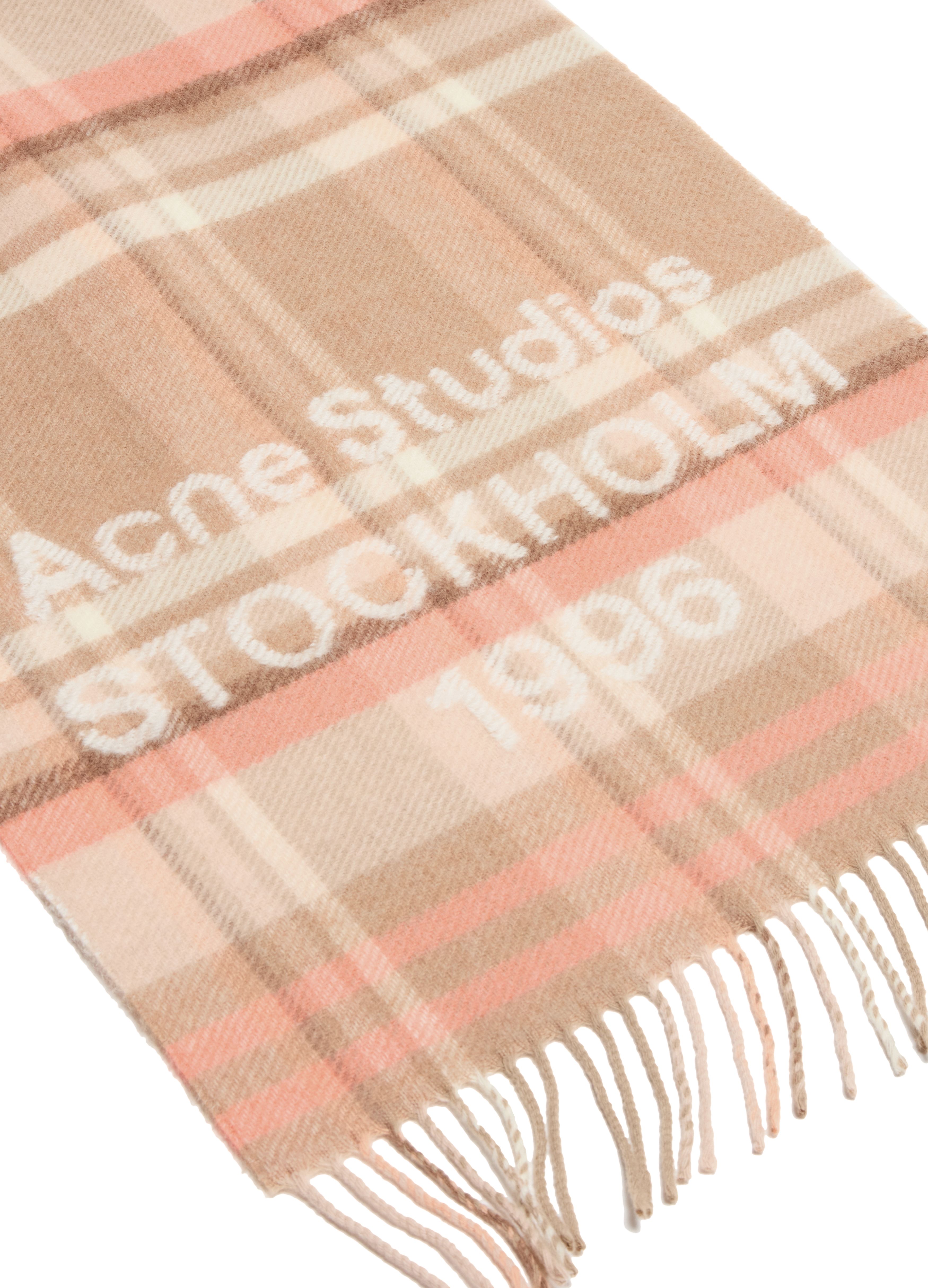 Check logo scarf thumbnail 4