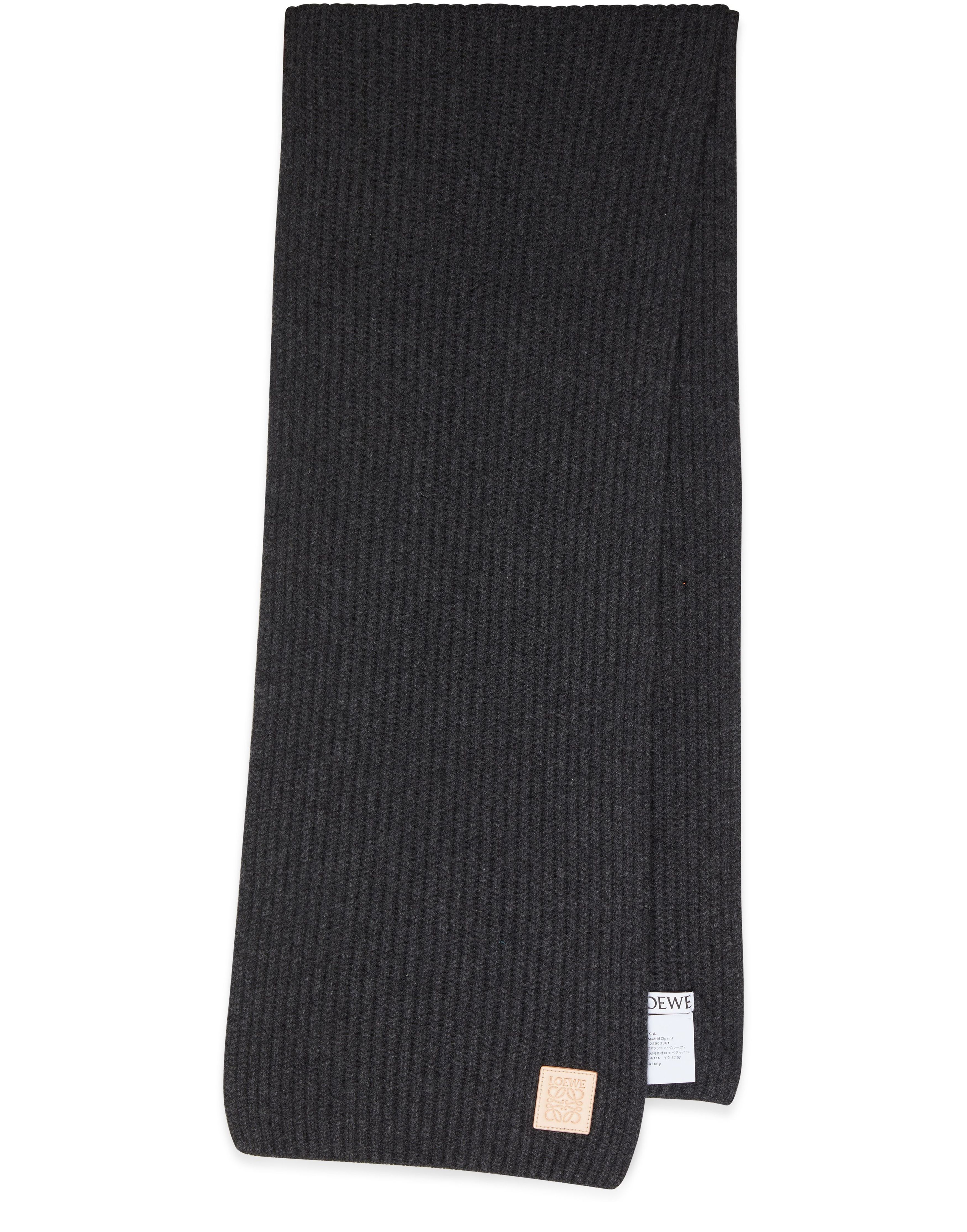 Cashmere scarf thumbnail 3