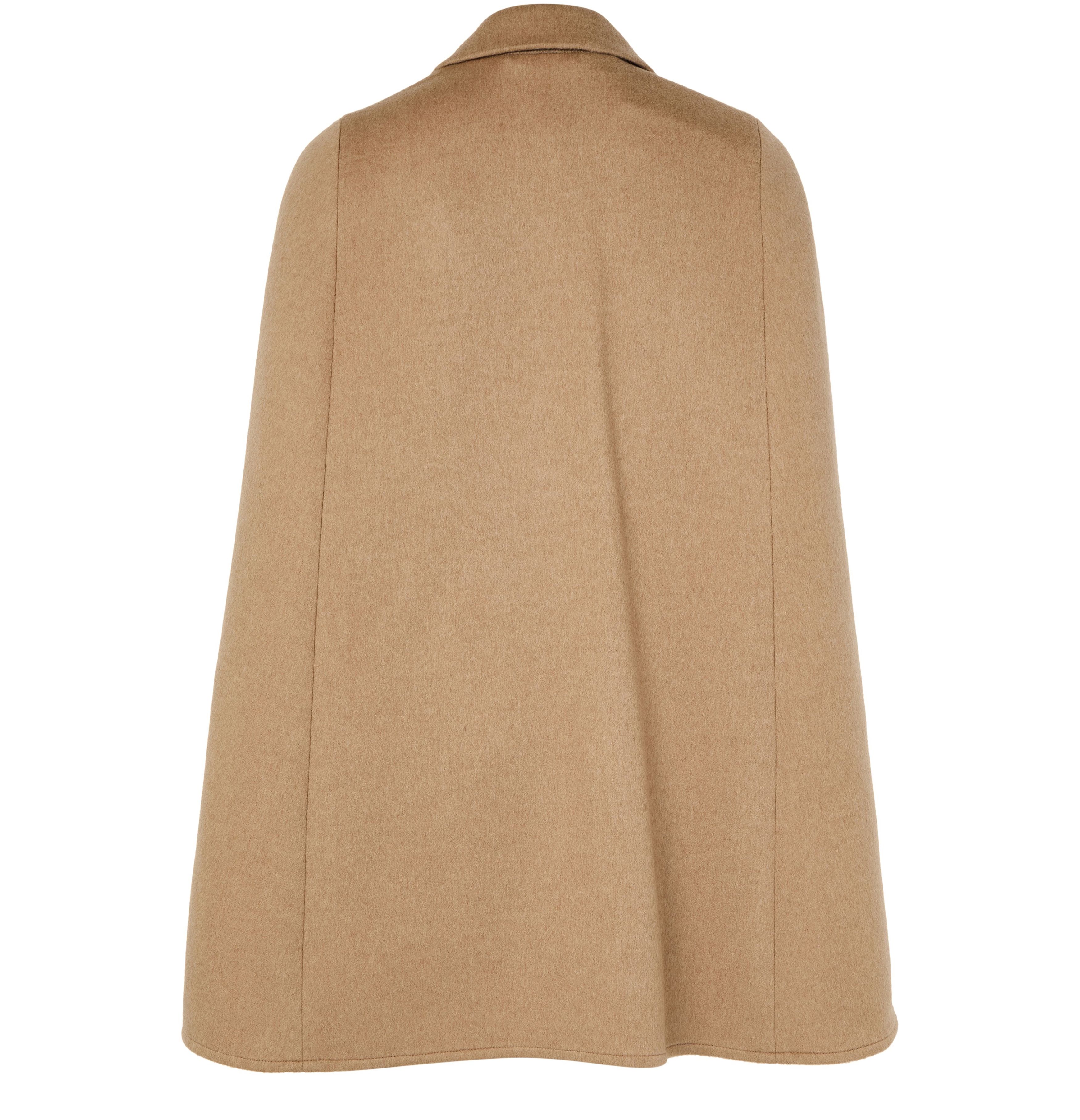 Pordoi cape thumbnail 3