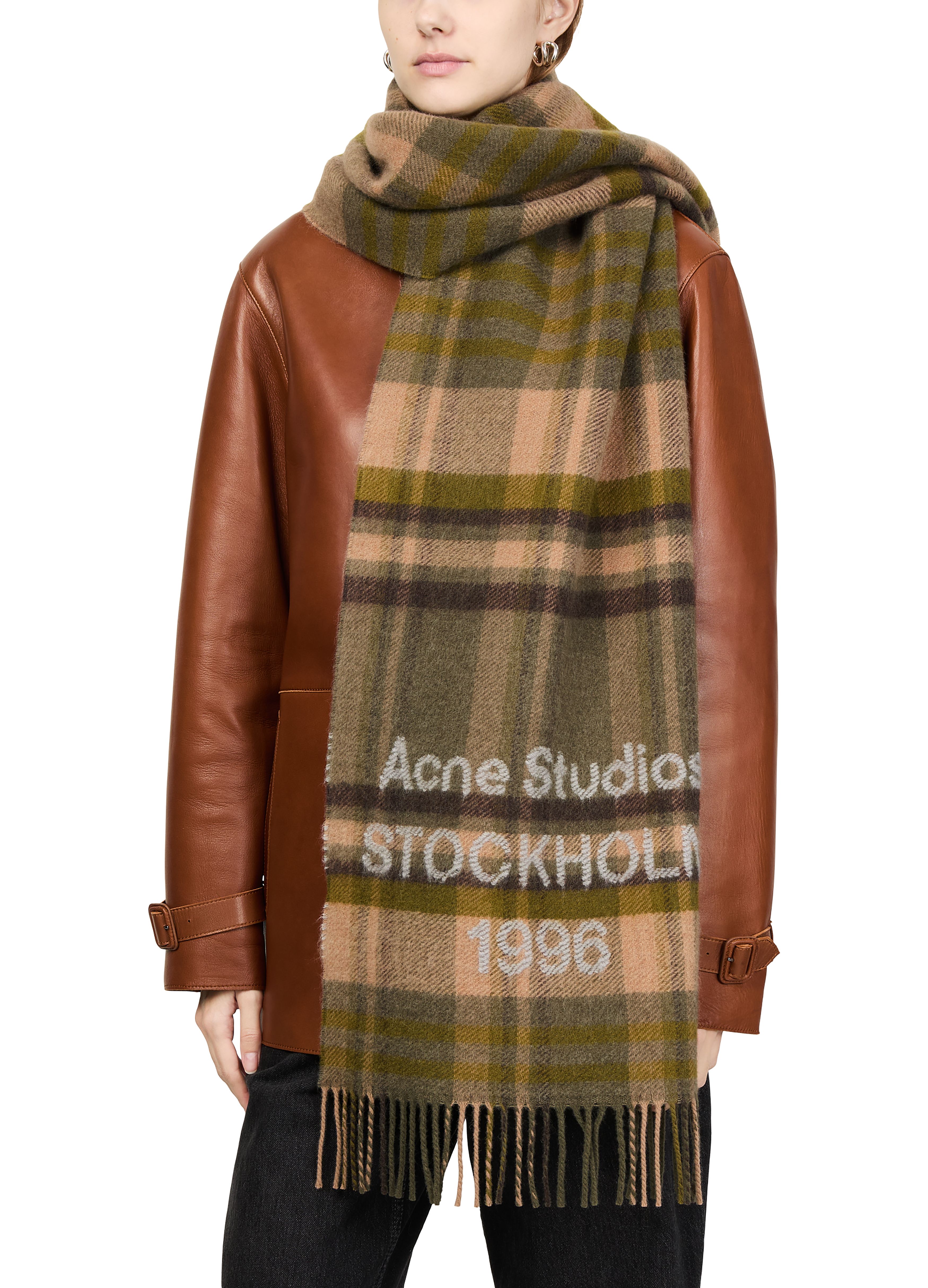 Check logo scarf thumbnail 5