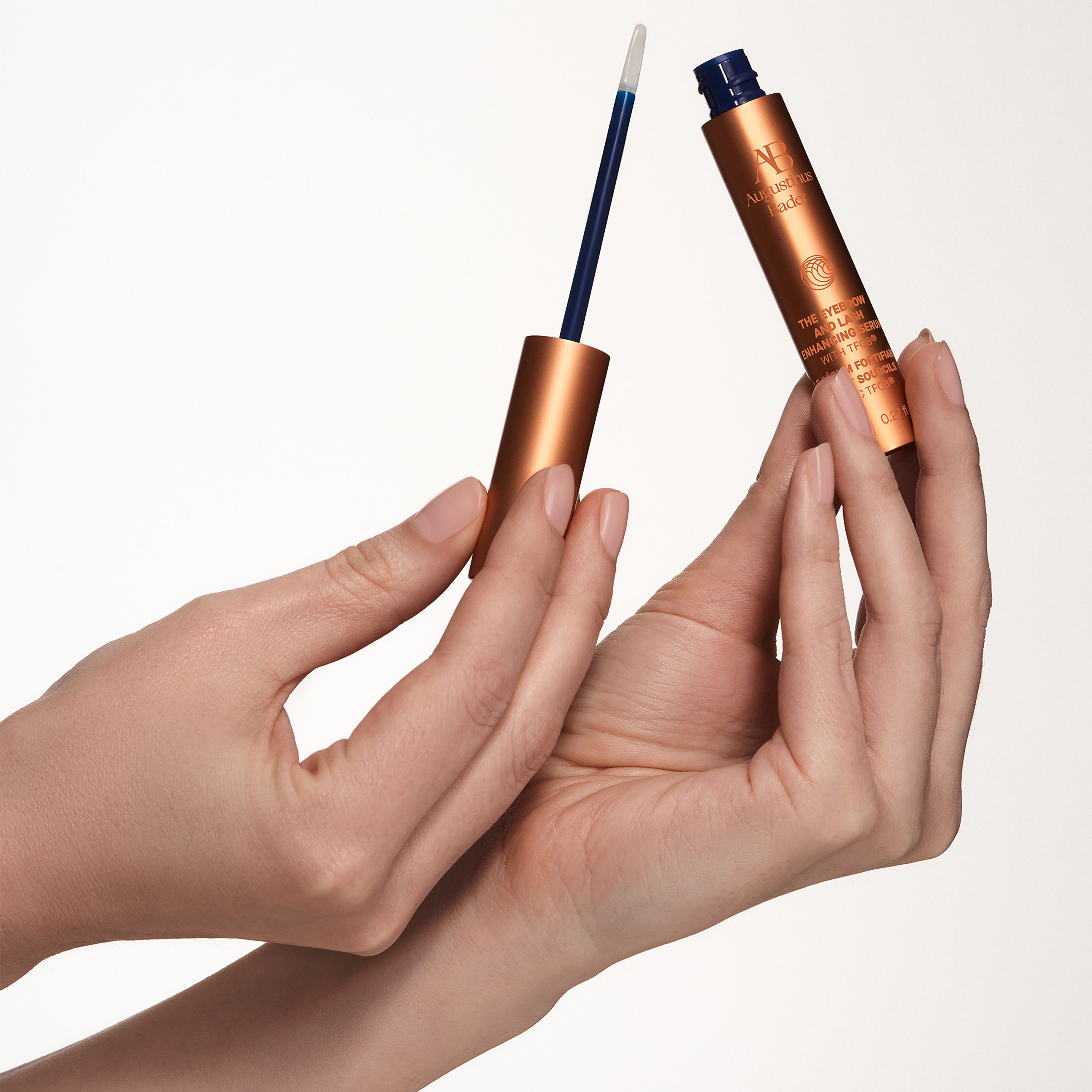 The Eyebrow & Lash Enhancing Serum 8 ml thumbnail 6