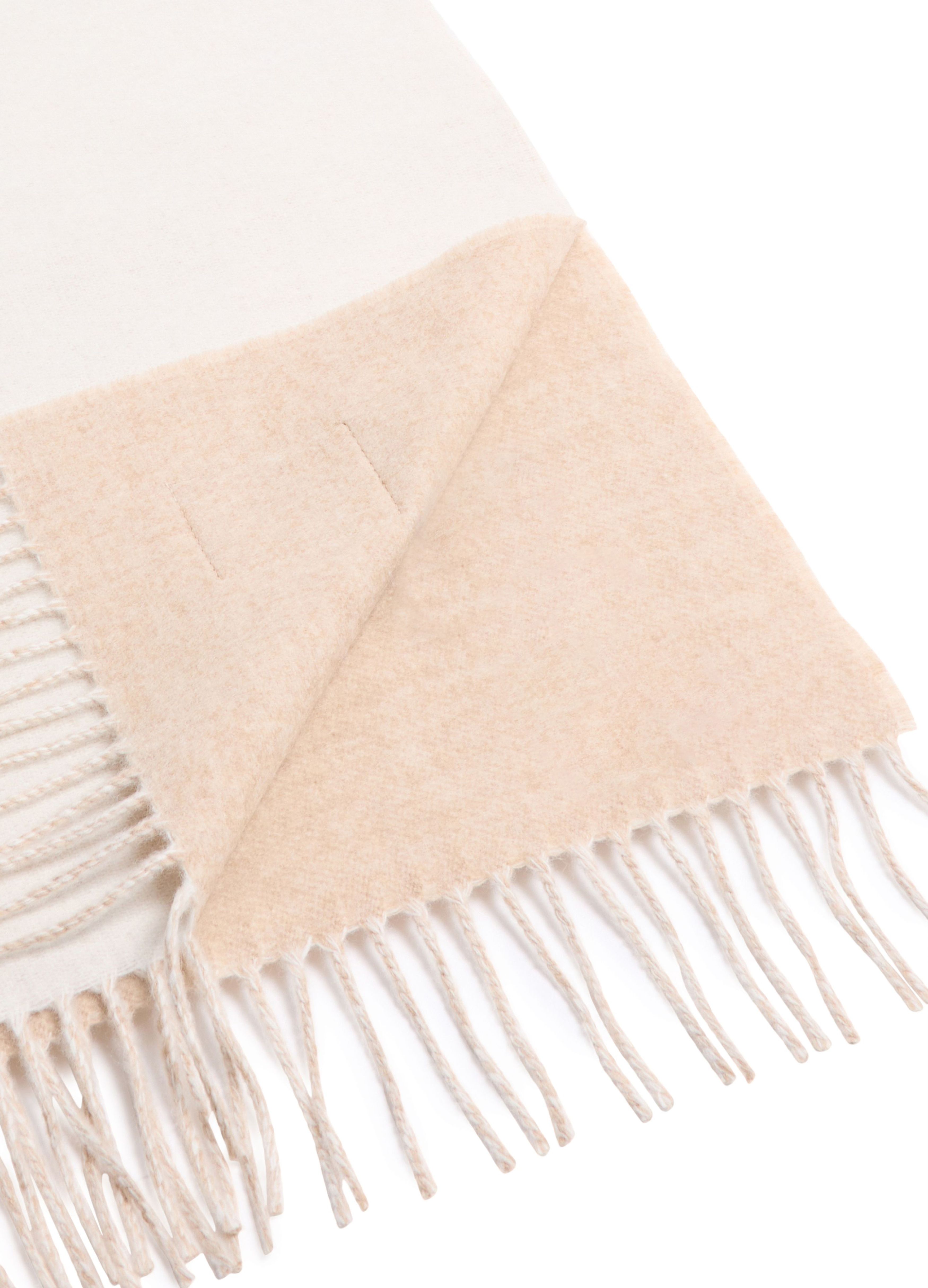 Scarf in wool and cashmere thumbnail 4