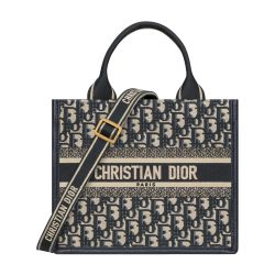 Tote エレガントさが際立つDior Book ミニバッグ