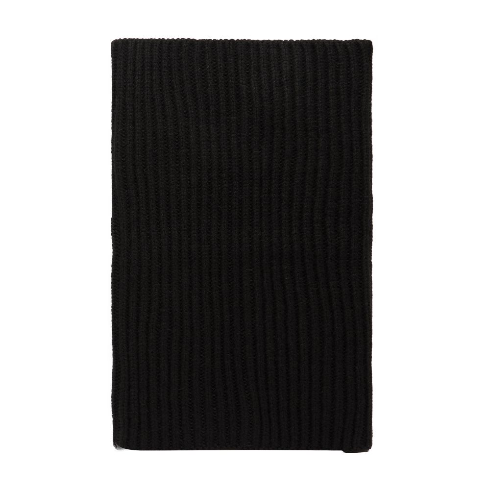 Knitted scarf thumbnail 6