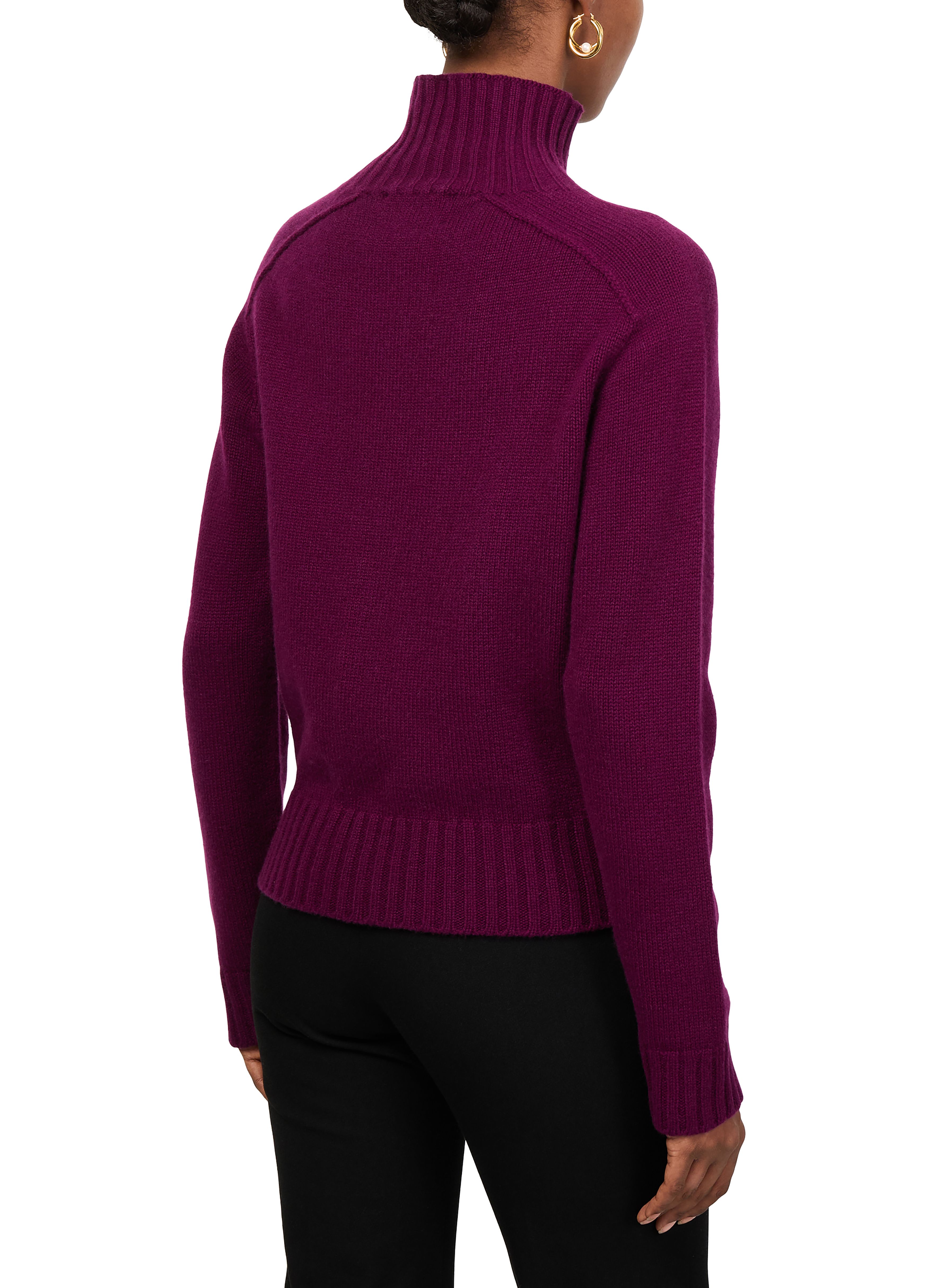 High-necked sweater thumbnail 4