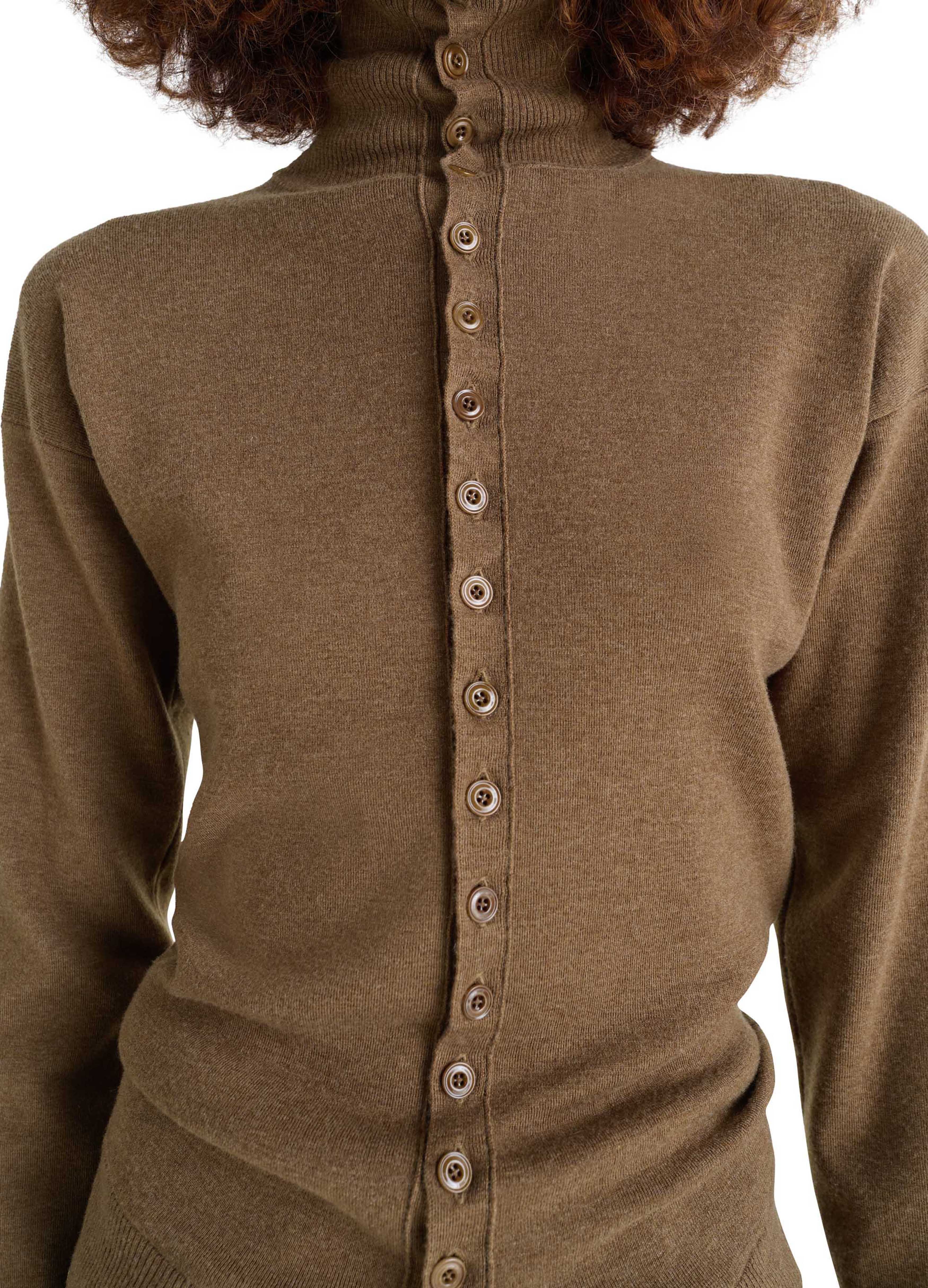 Buttoned fitted cardigan thumbnail 3