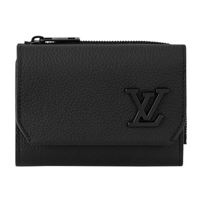 Louis Vuitton Pilot Wallet In Black