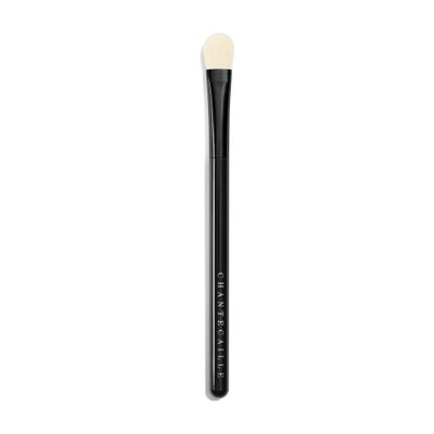 Shop Chantecaille Shade And Sweep Eye Brush