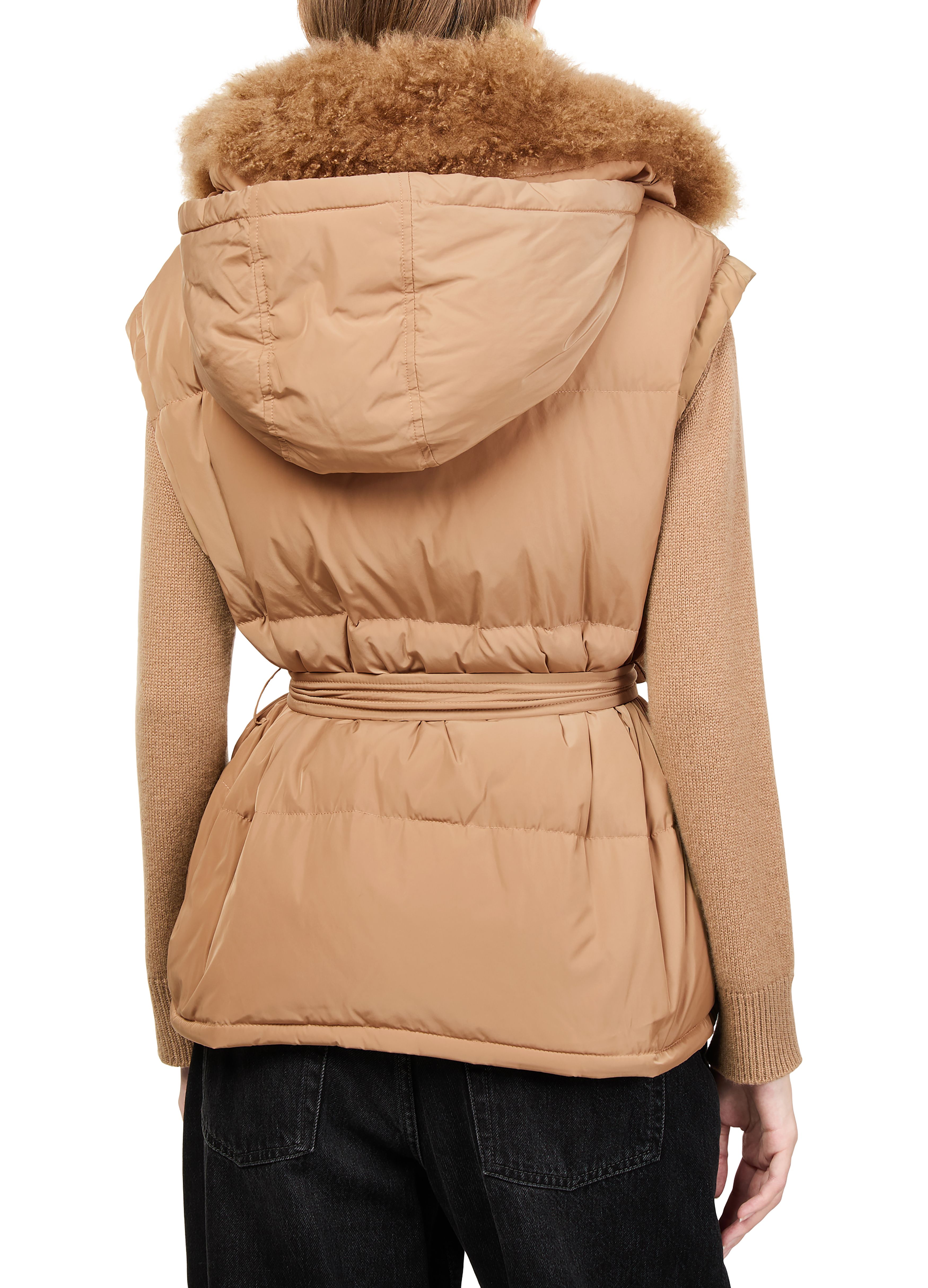 Belted hooded gilet in lambswool thumbnail 5