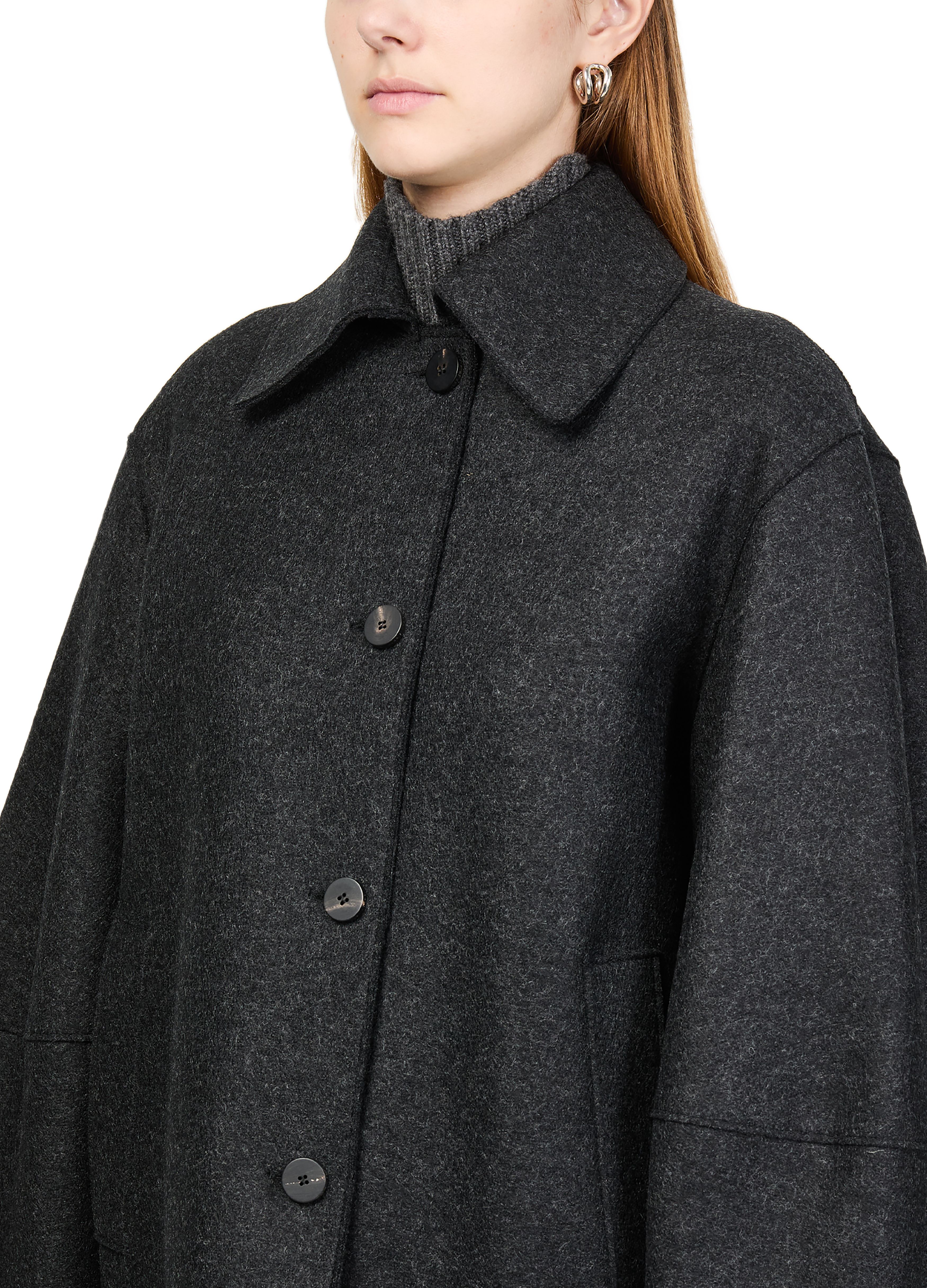 Puff-sleeved jacket in pressed wool thumbnail 4
