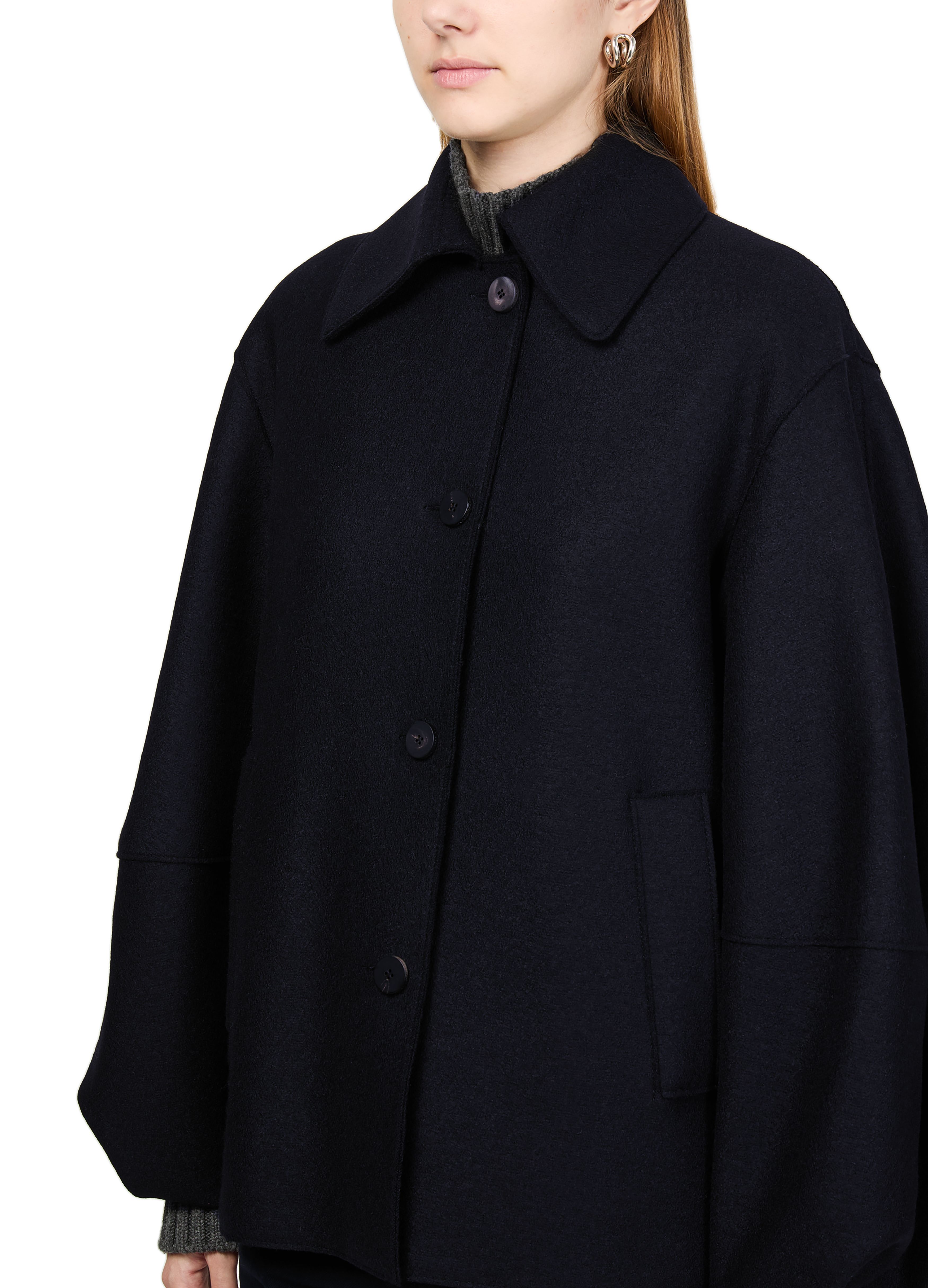Puff-sleeved jacket in pressed wool thumbnail 4