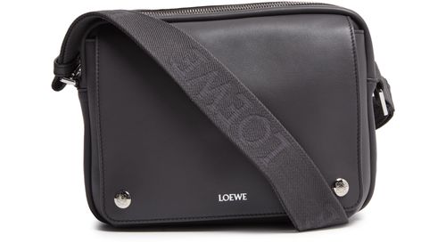 LOEWE Messenger Bag XS Pebble aus glattem Kalbsleder