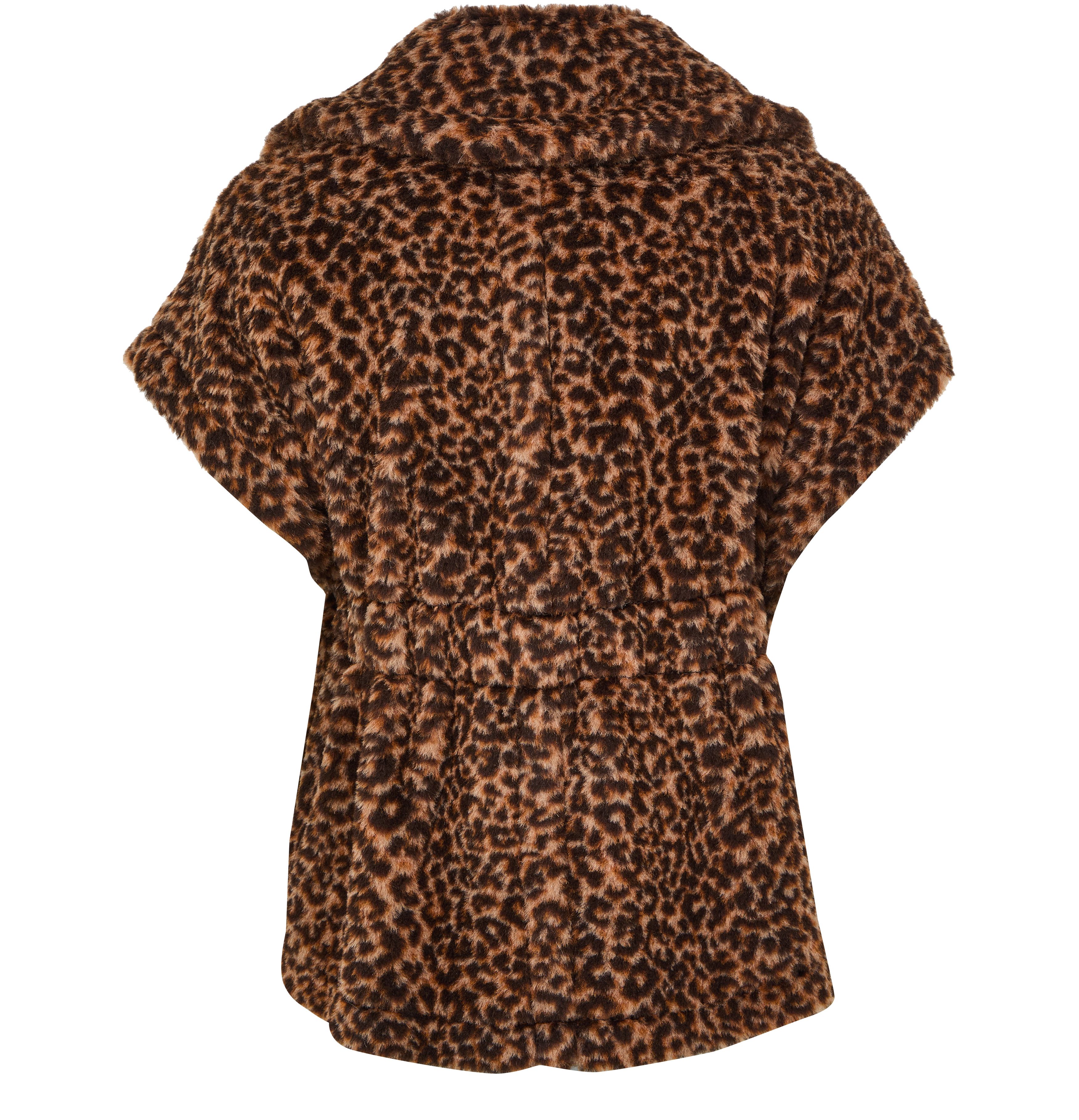 Newabavo Teddy cape thumbnail 3
