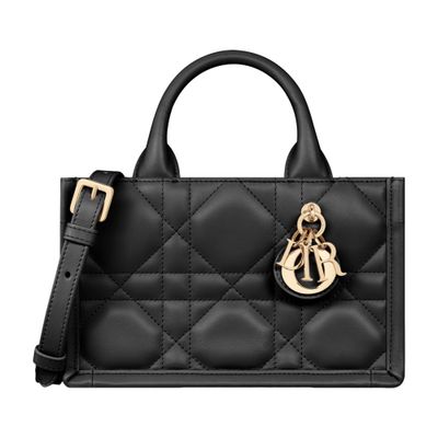 Lady dior pouch price deals