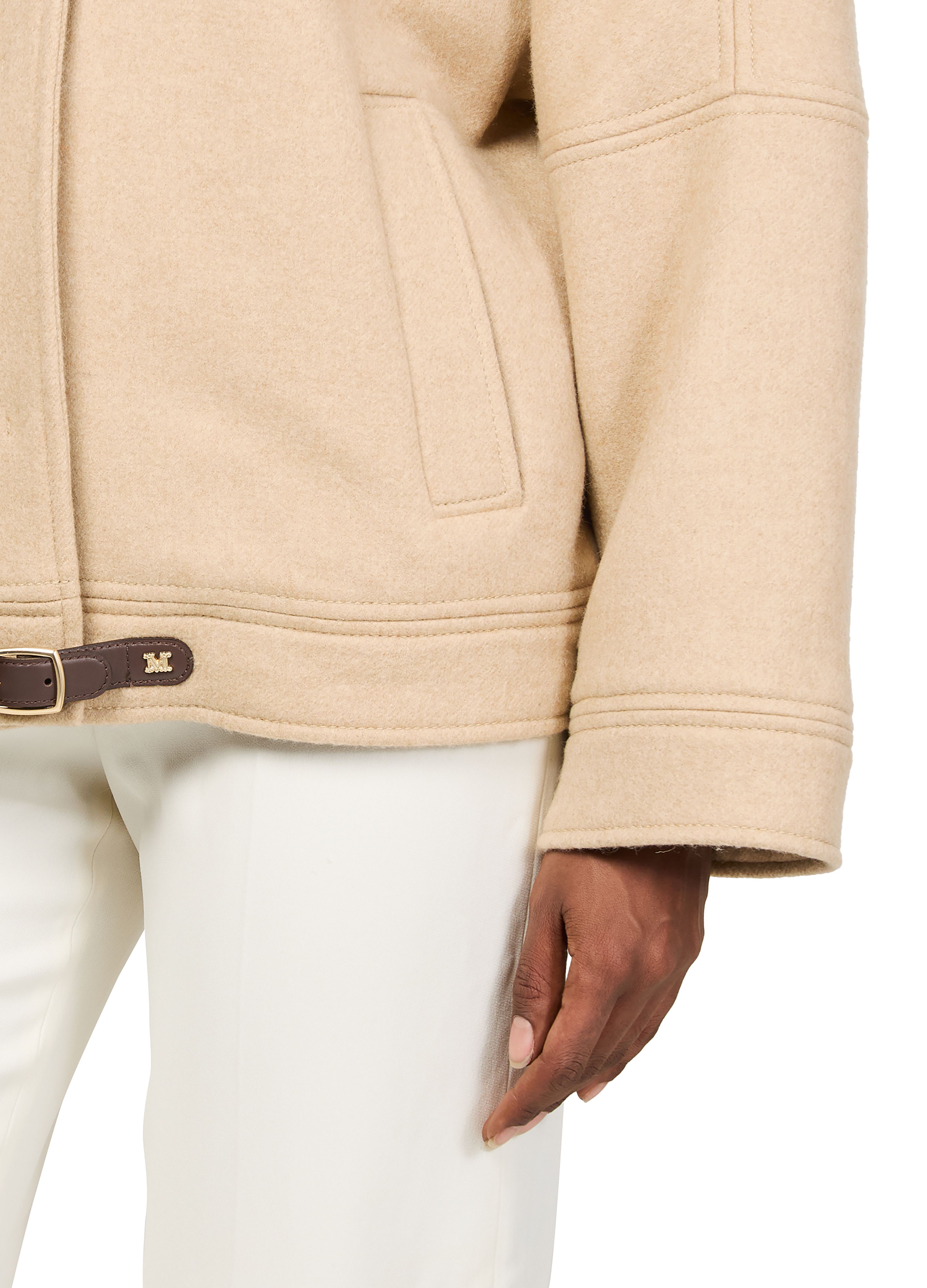 Fascia cropped coat thumbnail 4