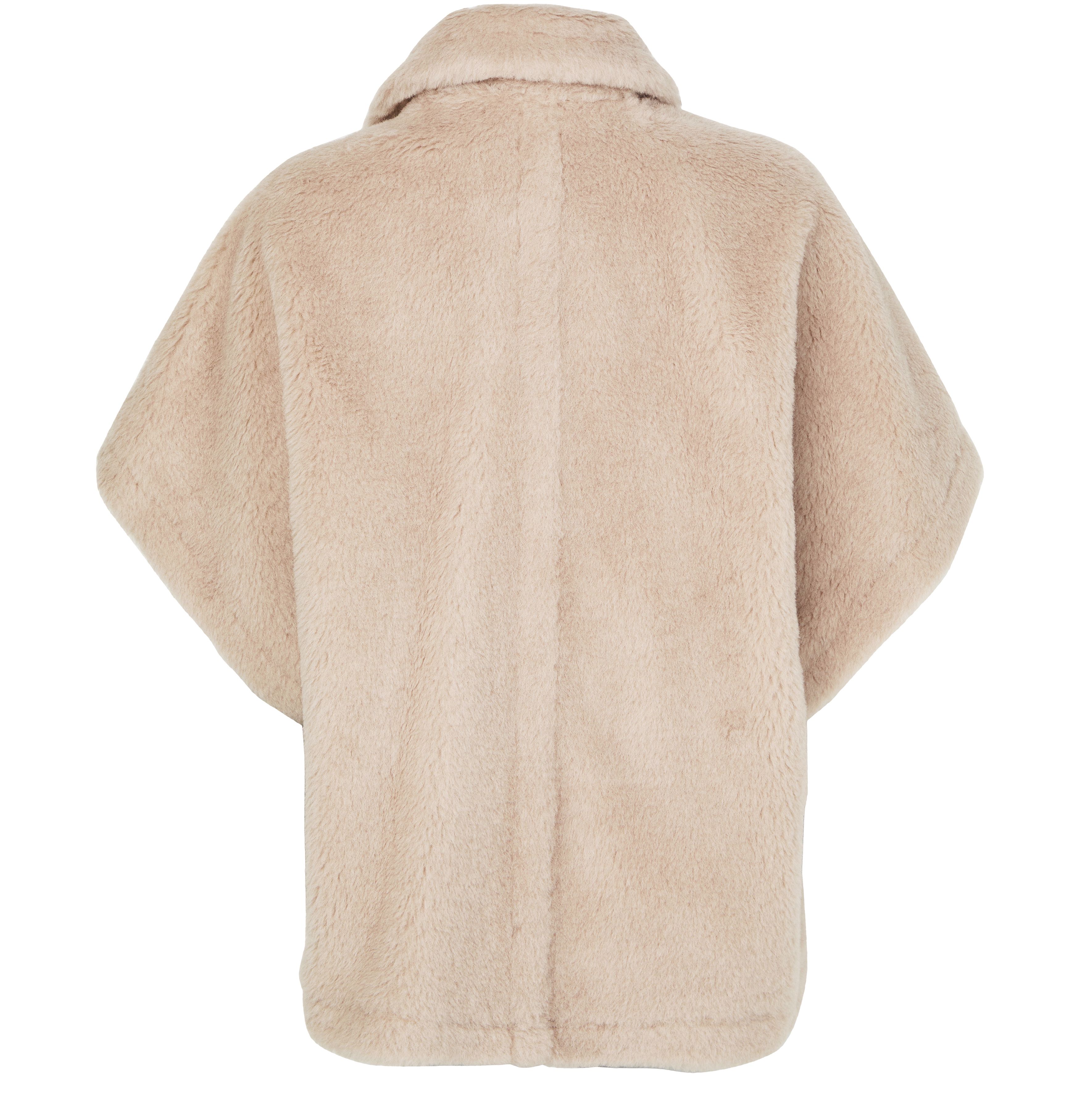 Tebe Teddy cape thumbnail 3