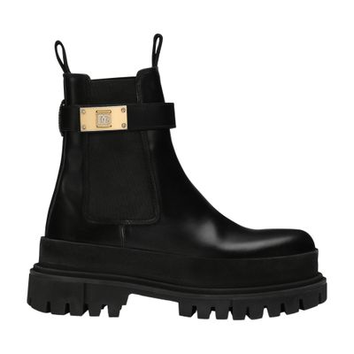 Dolce & Gabbana Calfskin Ankle Boots In Black