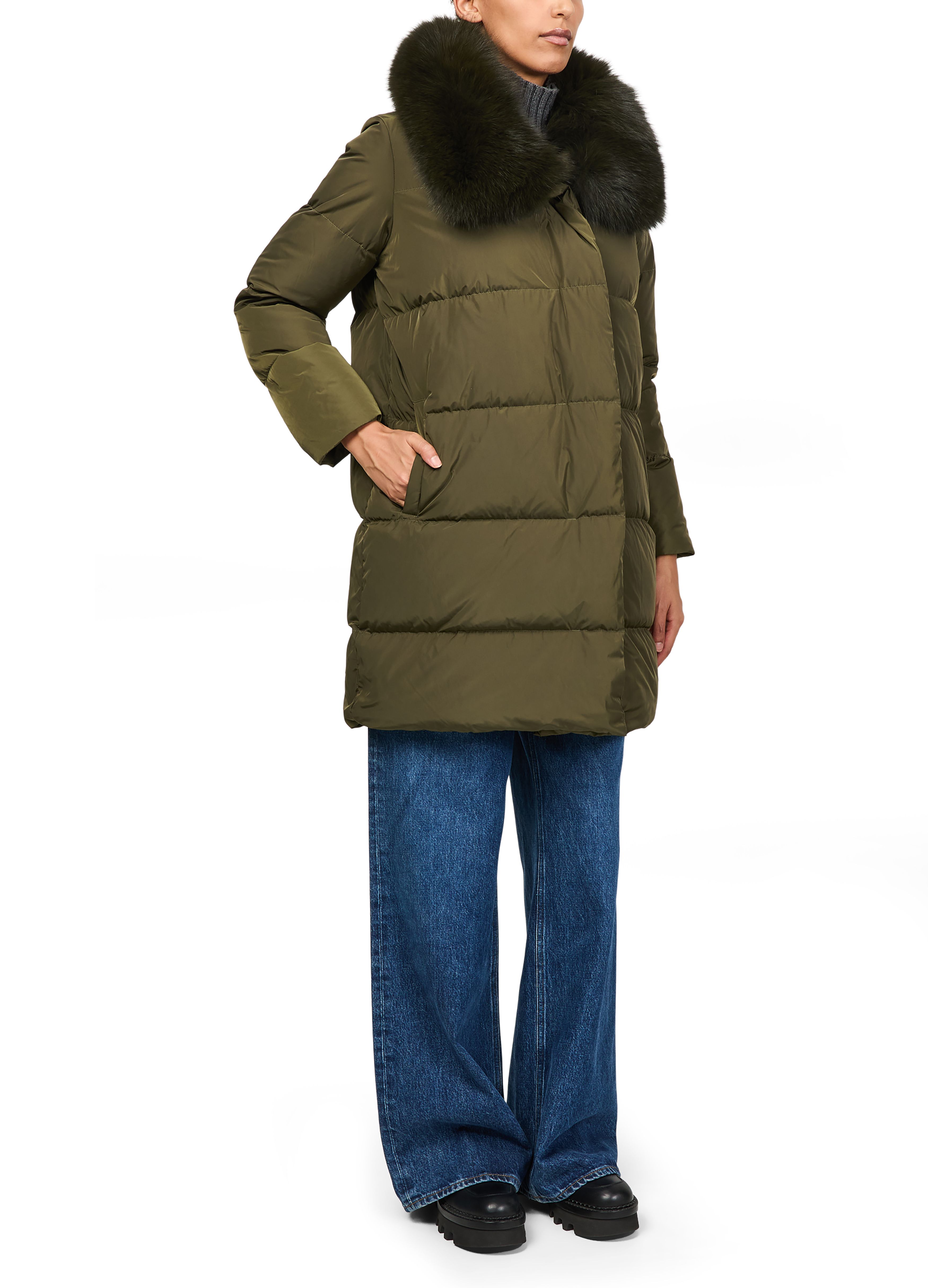 Puffer jacket with a fox fur collar thumbnail 7