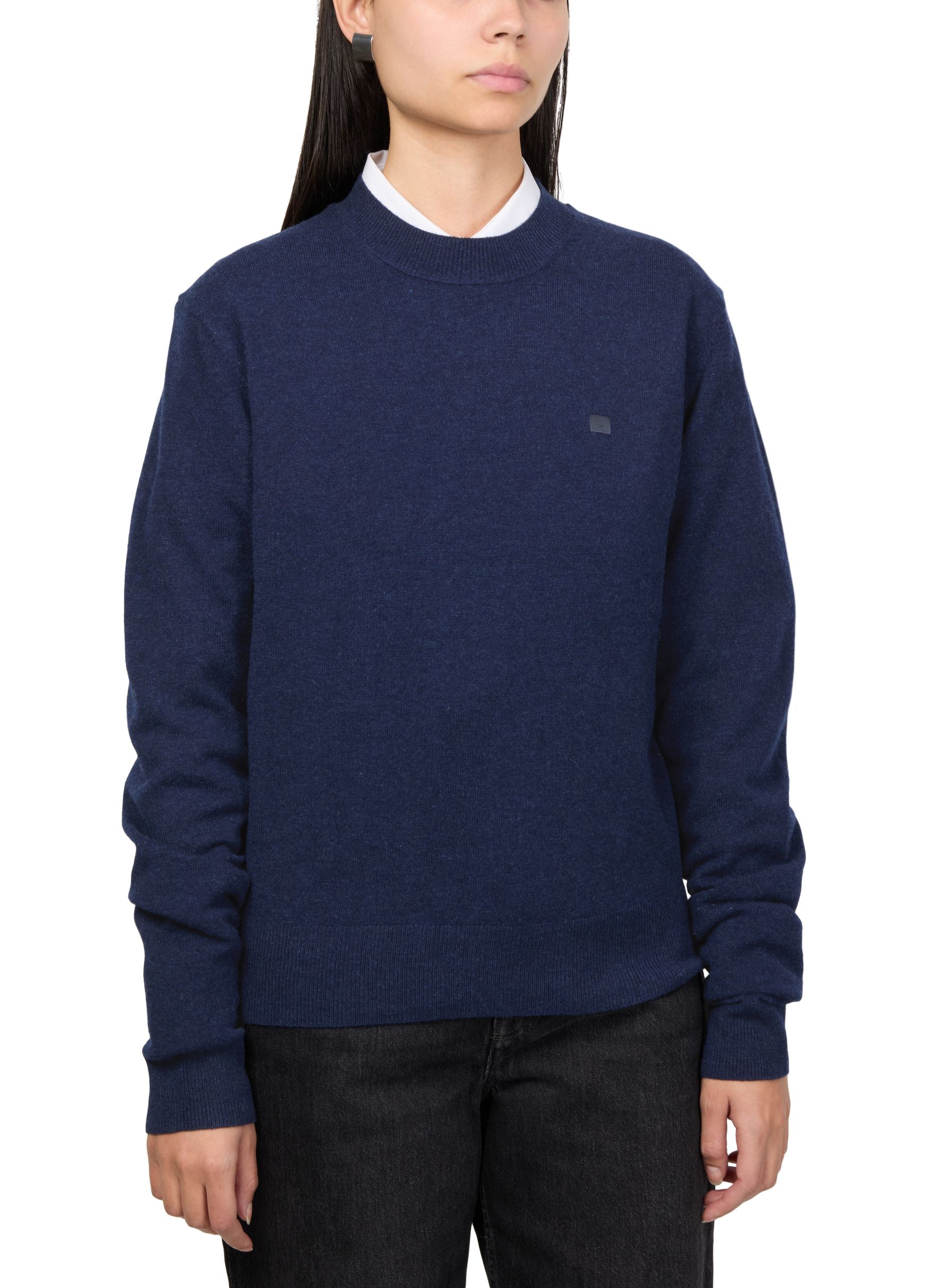 Crewneck sweater thumbnail 4