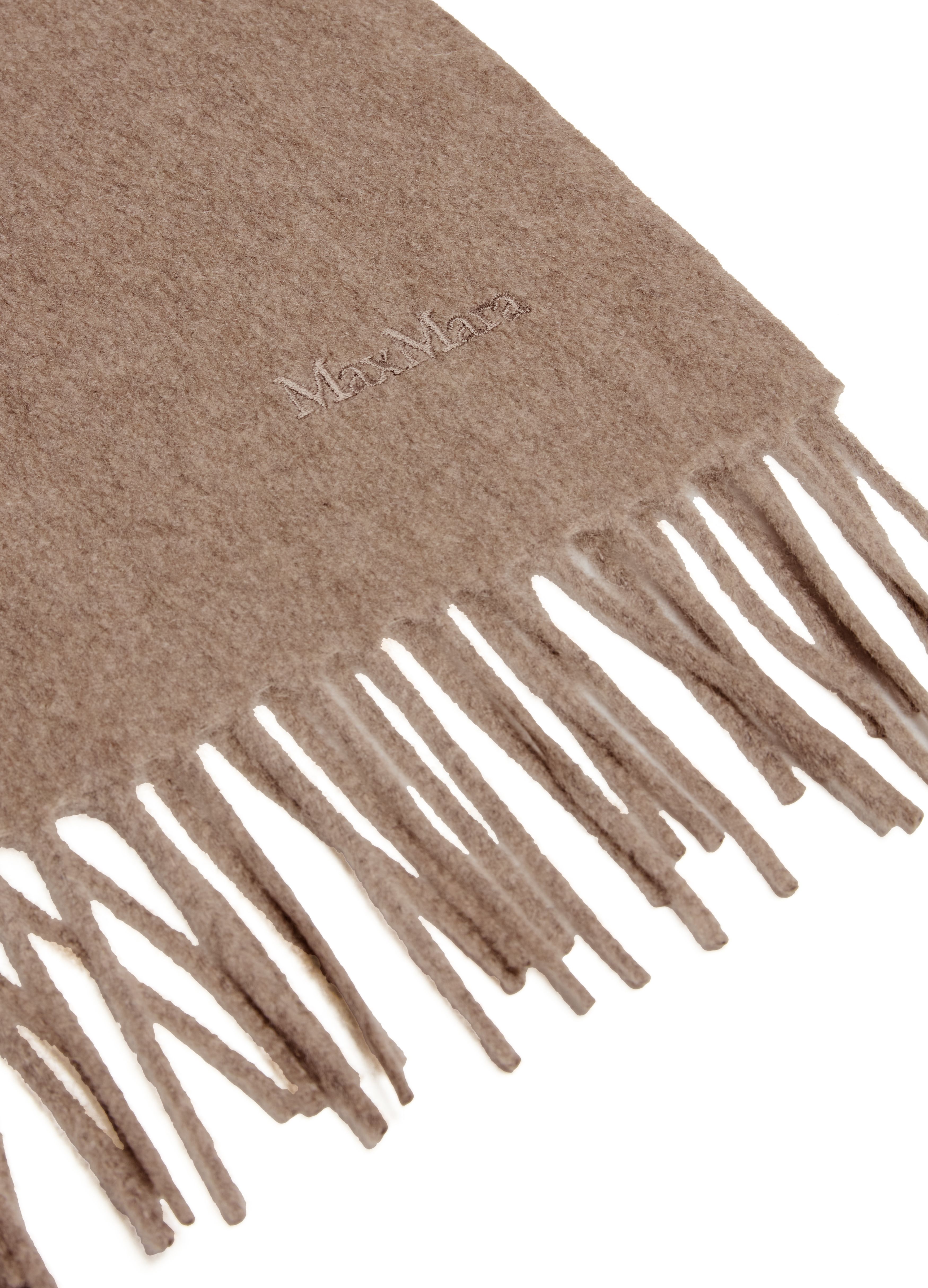 Baci scarf thumbnail 4