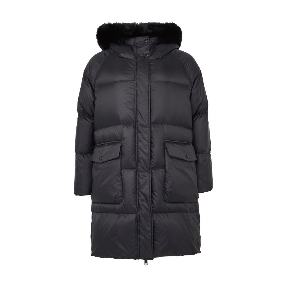 Puffer jacket with a fox fur hood 7