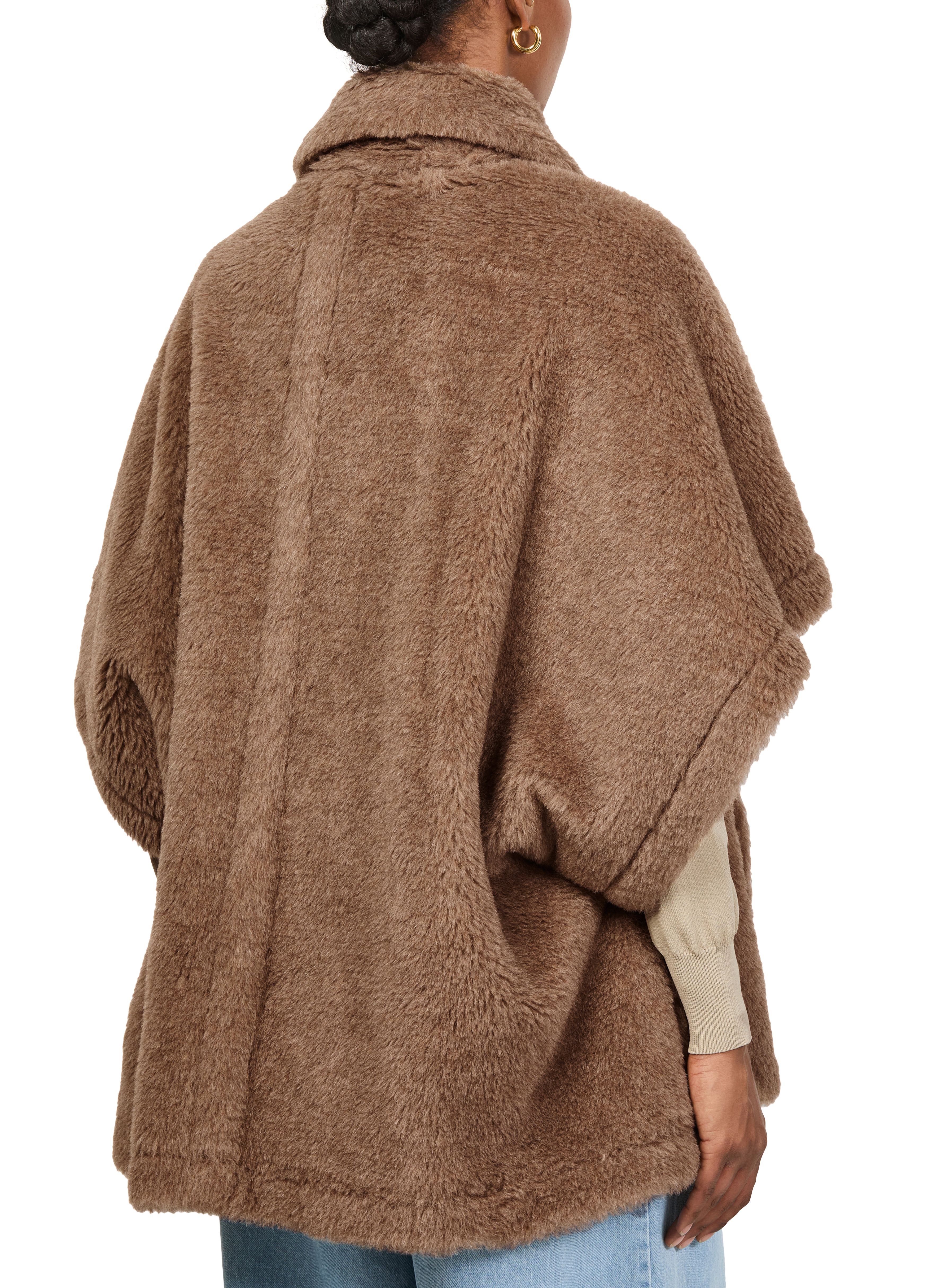Tebe Teddy cape thumbnail 5