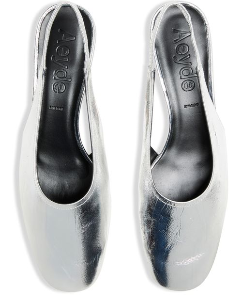 AEYDE Dua Crackle laminated calf leather pumps