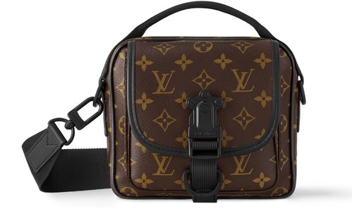 LOUIS VUITTON Quest Messenger