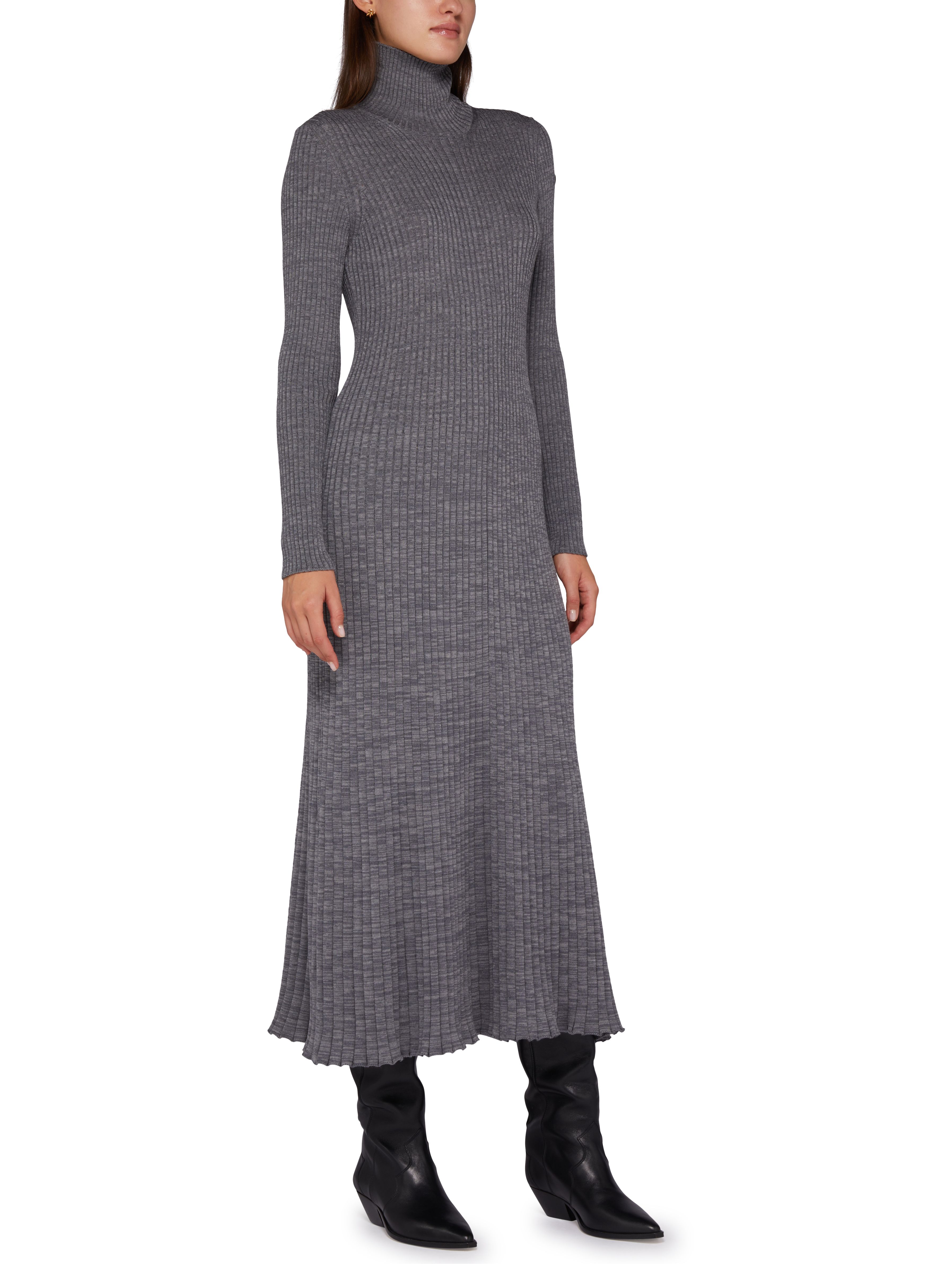 Knitted maxi dress thumbnail 6
