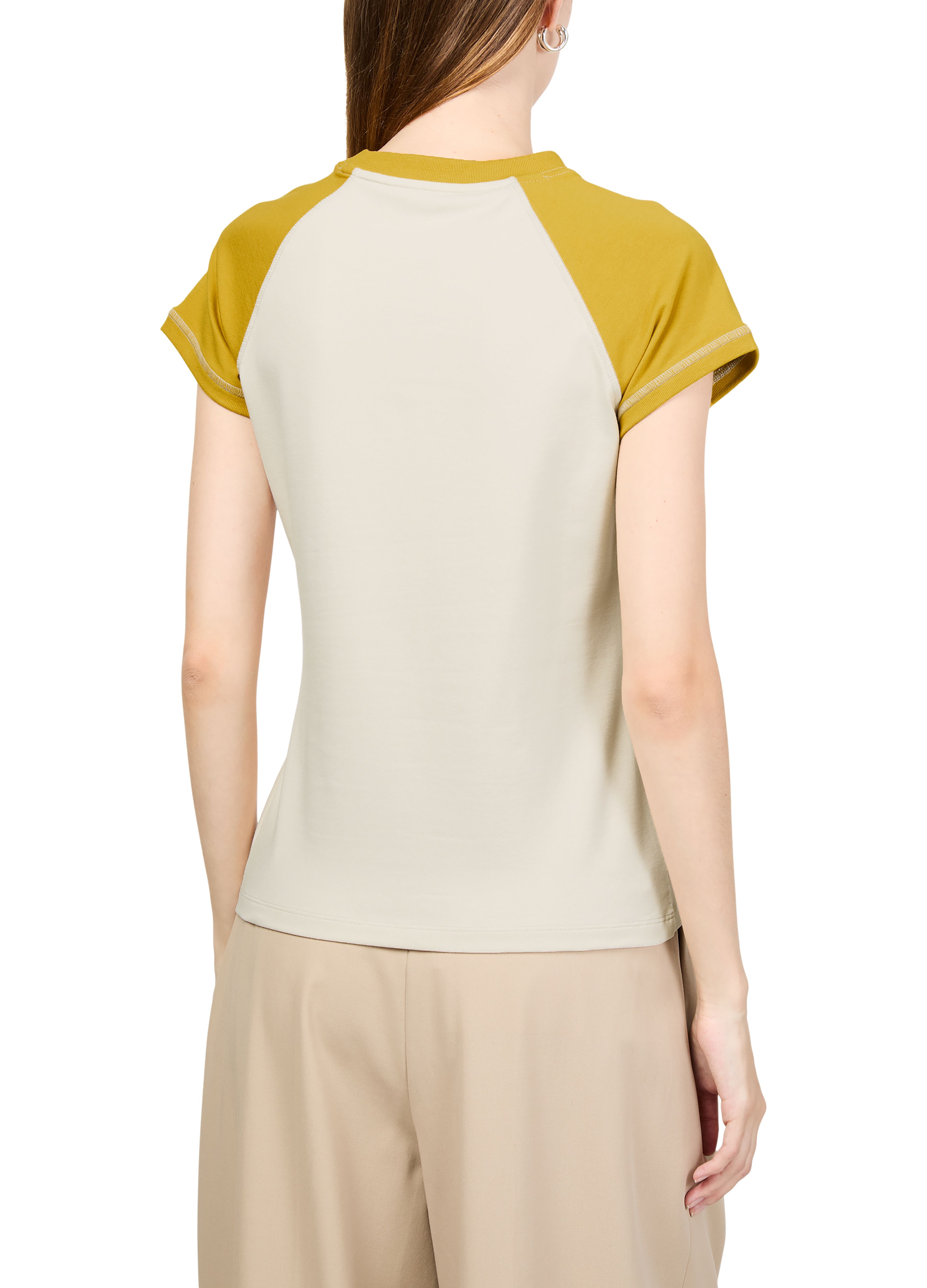 Small fit t-shirt thumbnail 5