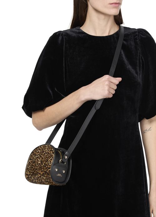 A.P.C. Tasche Demi-Lune Mini