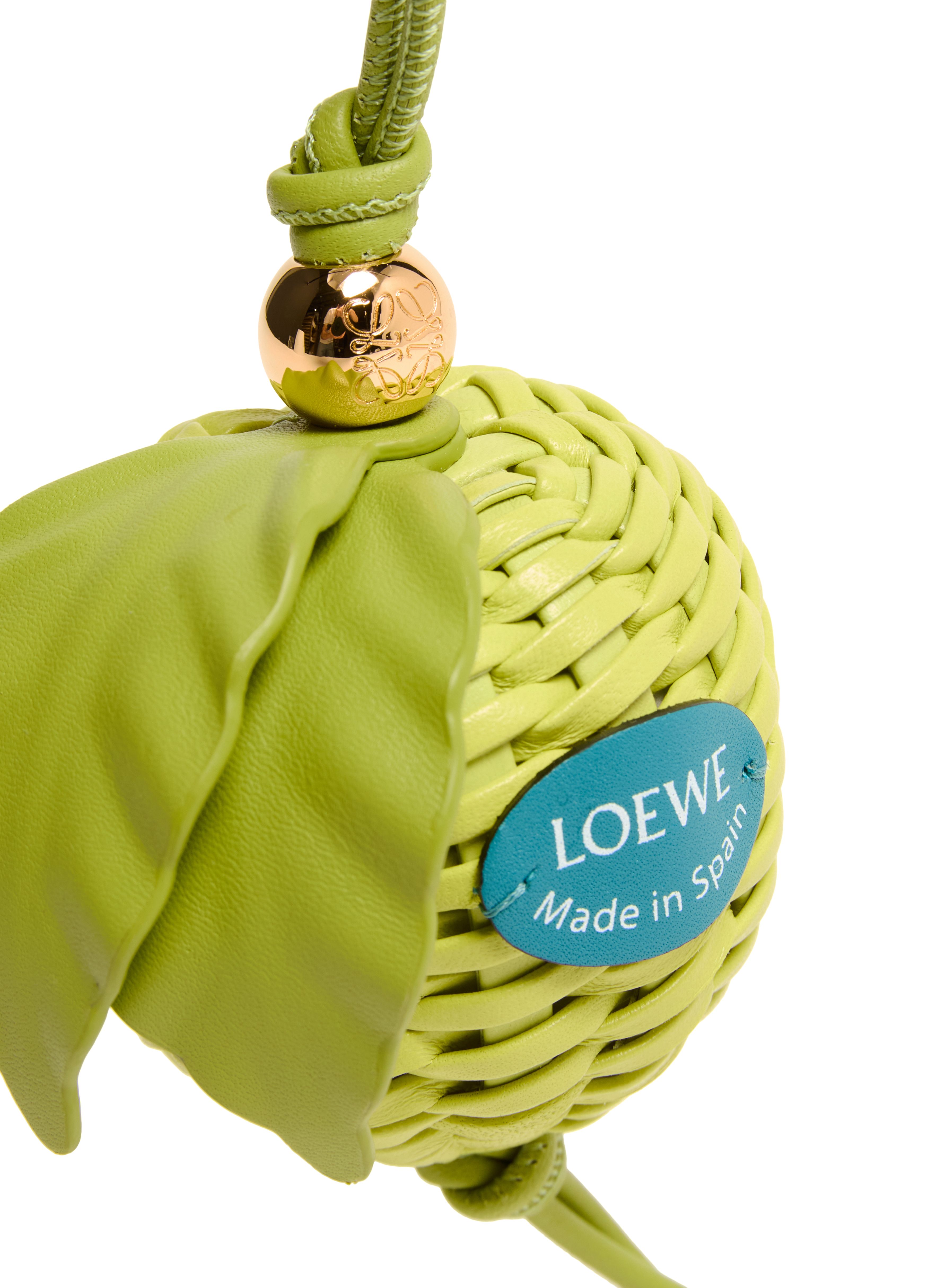 Granny Apple charm thumbnail 4