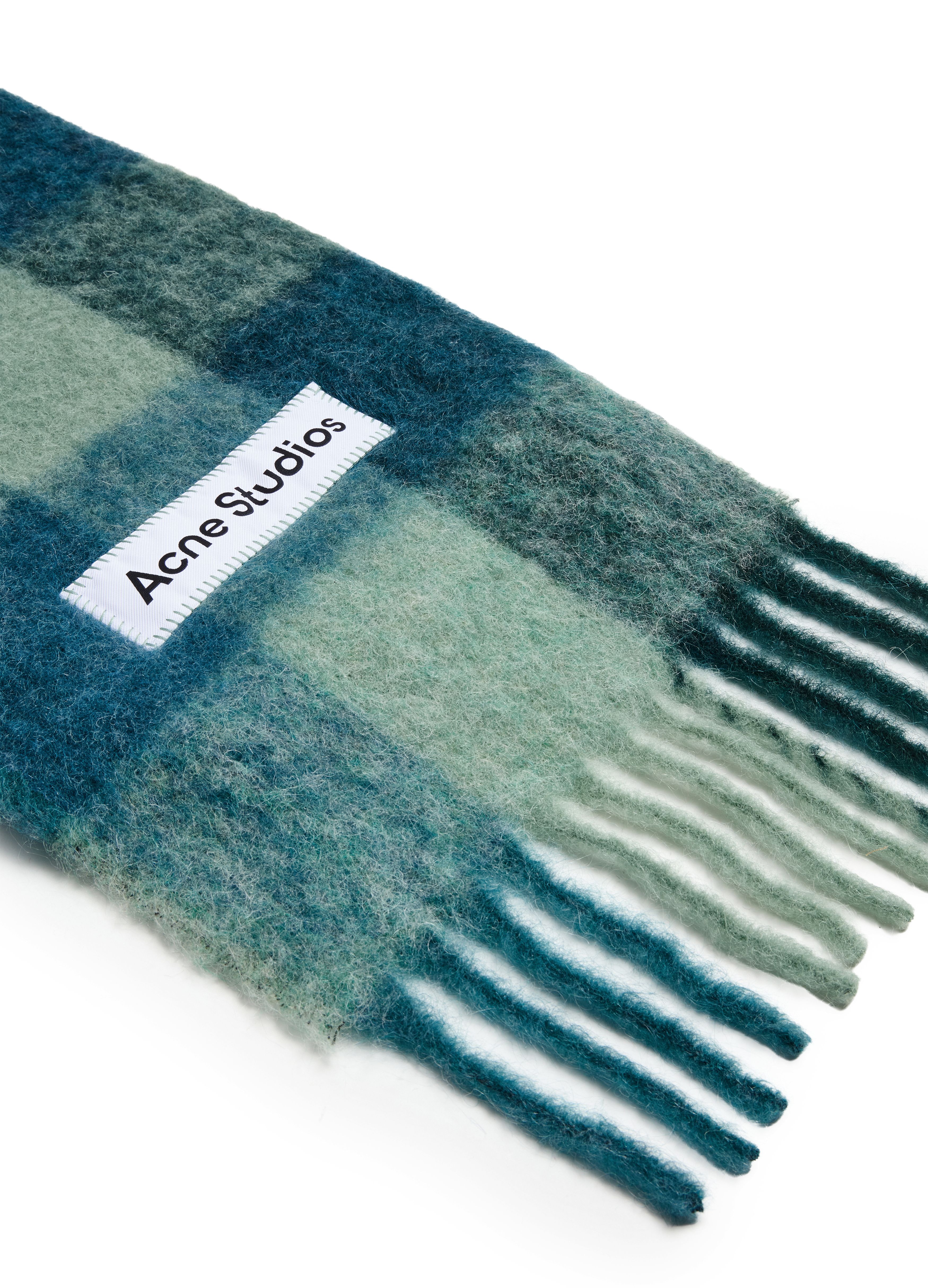 Vally scarf thumbnail 4