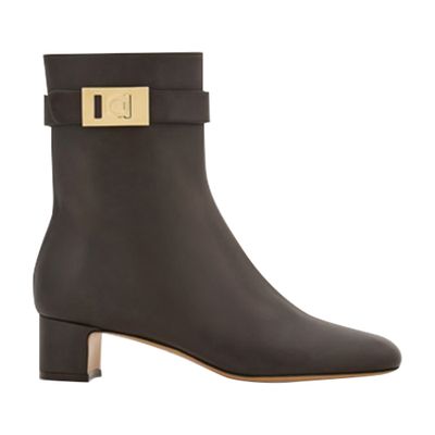 Ferragamo Elizia 40 Ankle Boots In Brown