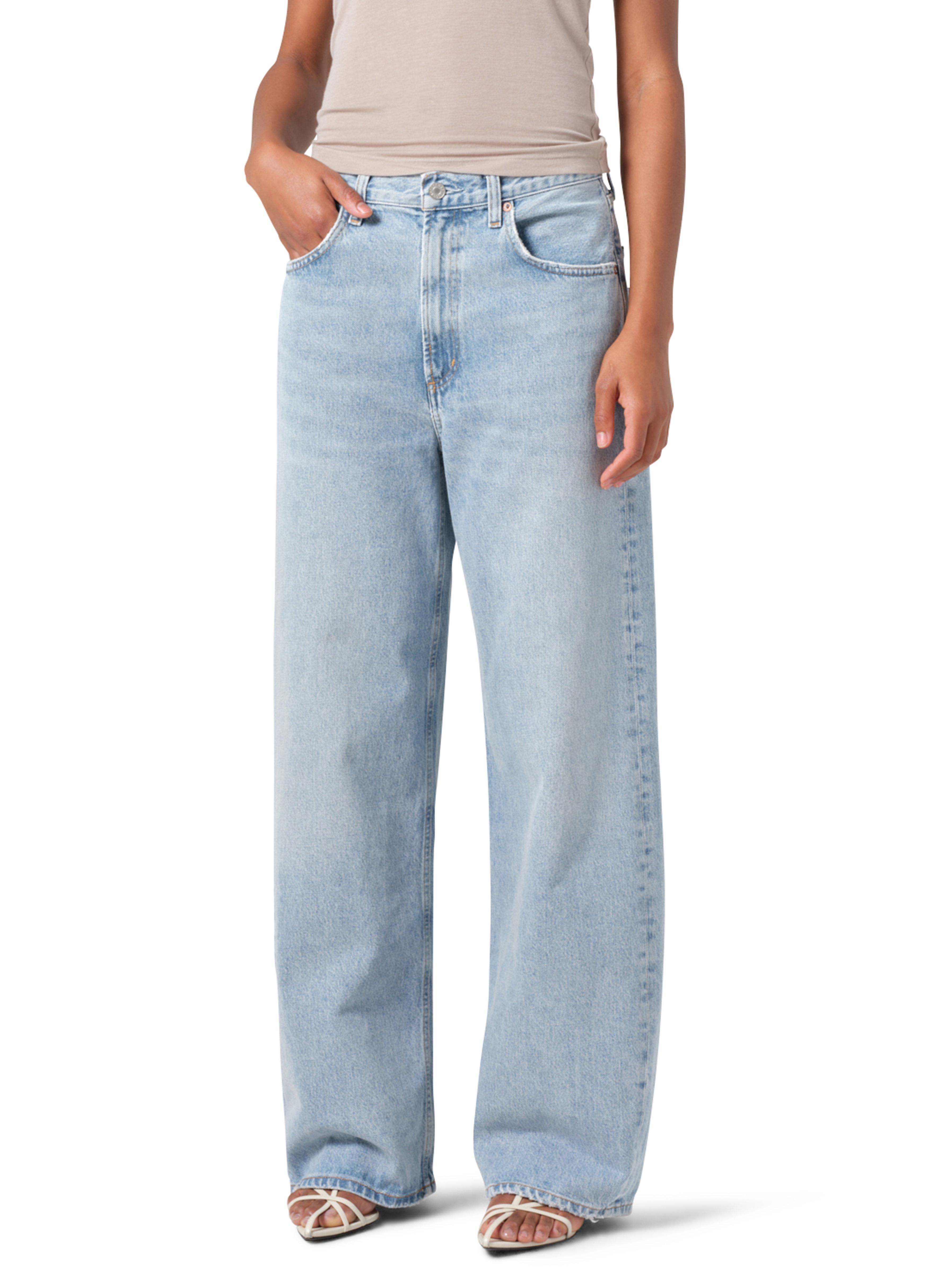 Low curve jean thumbnail 6